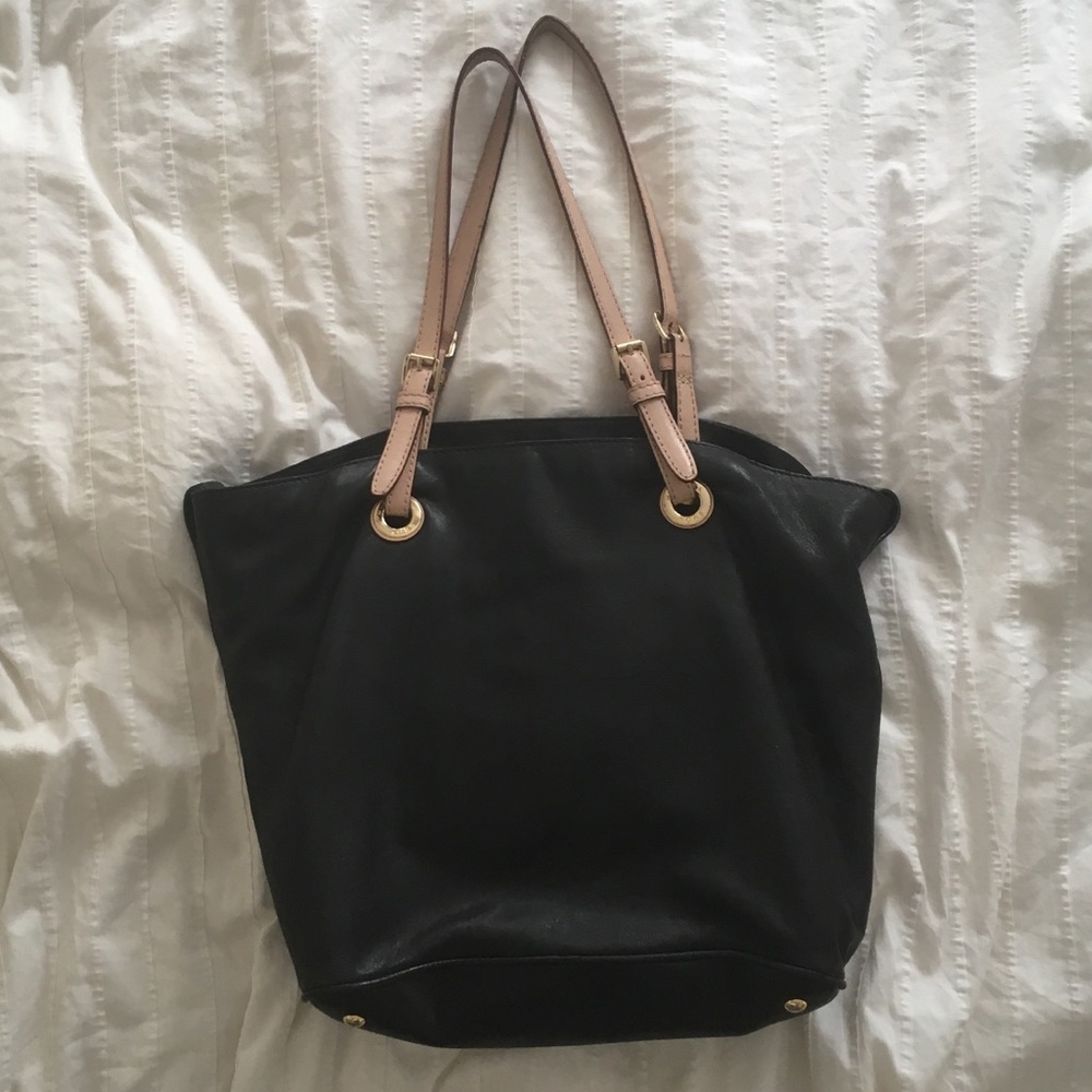 Michael Kors leather purse